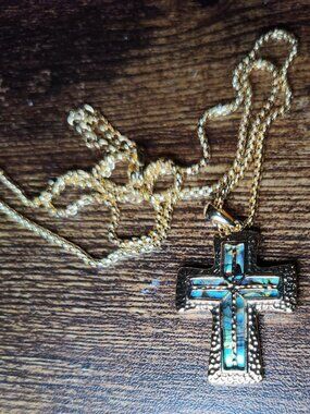 Women Green Abalone Shell Gold Plated Lobster Clasp Cross Necklace